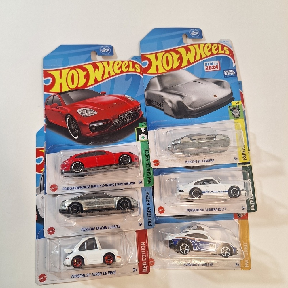 Hot Wheels Porsche 6 Cars‎ Target Red  / Zamac / Keychain/ 911 Rally Some Damage